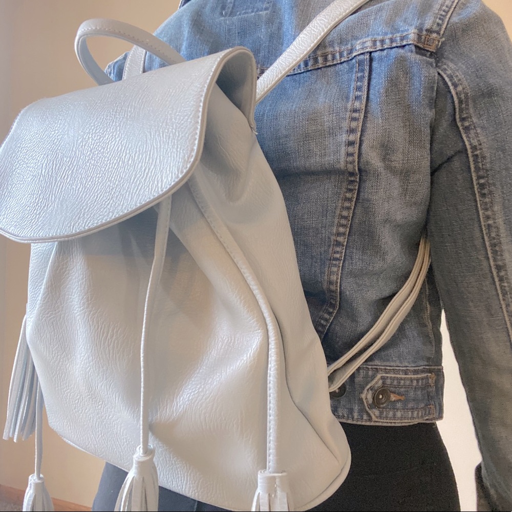 Backpack - Picture 3 of 3